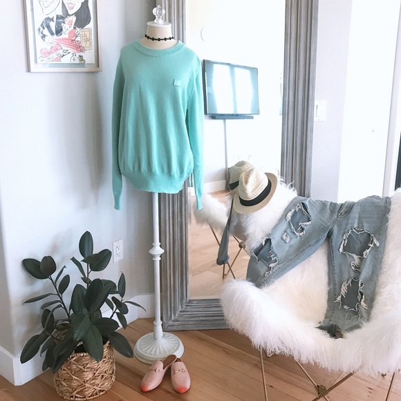 Mini face patch sweater light blue sweater - Picture 3 of 9